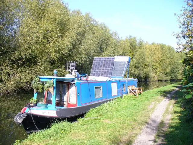 best narrowboat solar systems reviewed in this article.